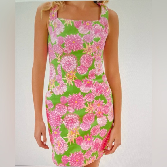 Lilly Pulitzer Dresses & Skirts - Lilly Pulitzer the Lilly shift seaside garden floral dress, new with tags, sz 6